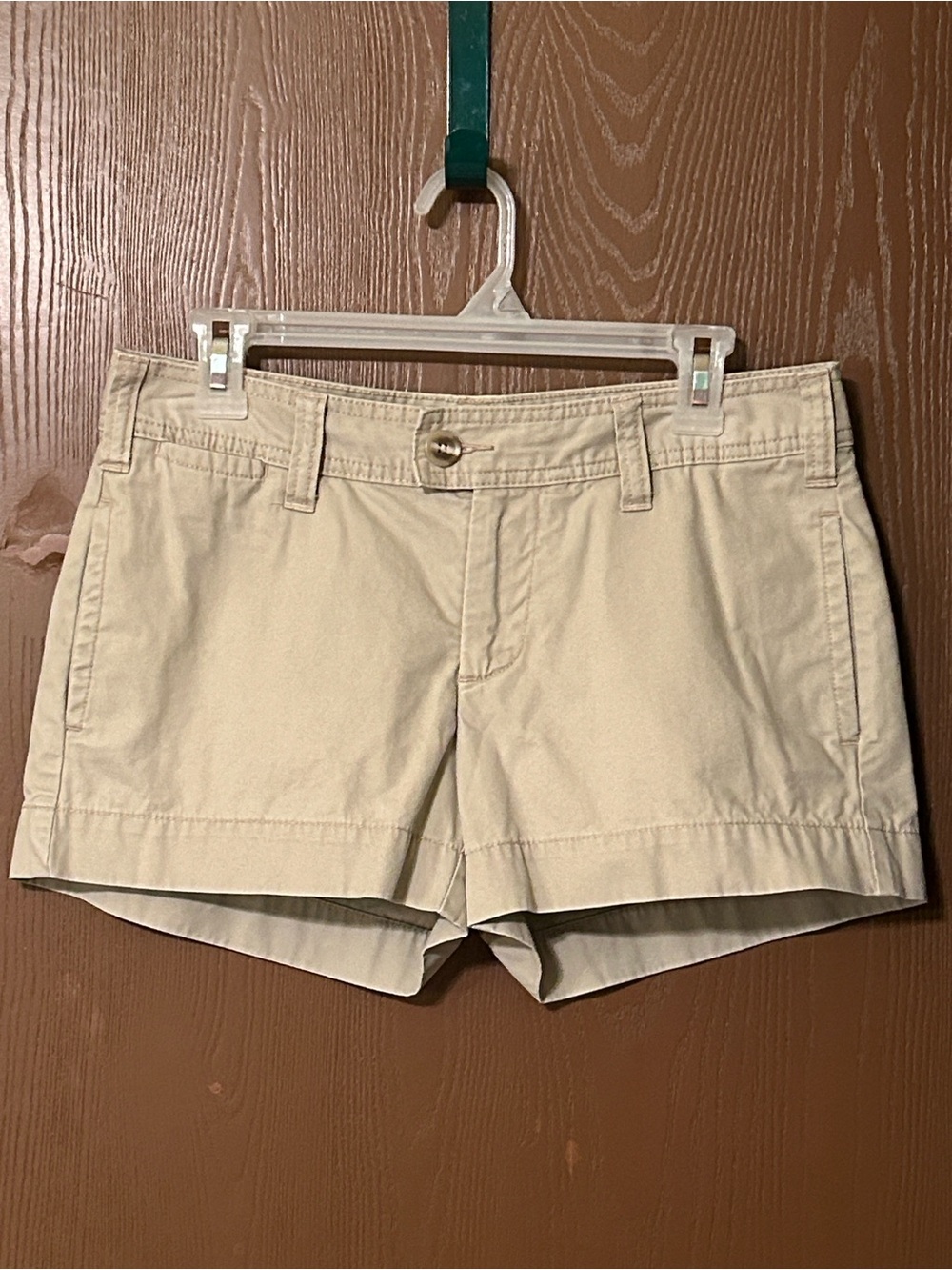 Women’s GAP Favorite Khaki Shorts